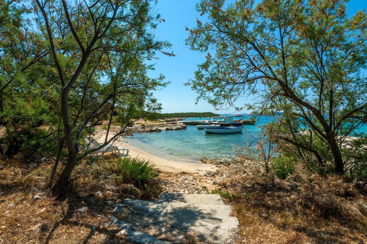 Secluded Fisherman'S Cottage Cove Zuborovica, Pasman - 321 Mrljane Dış mekan fotoğraf